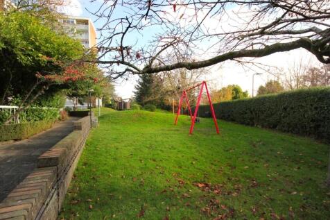 The Knoll, Ealing