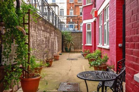 Gledstanes Road, Barons Court, London, W14