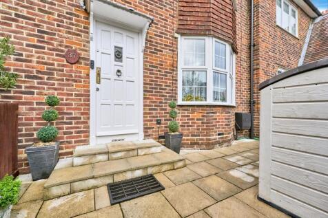 Homefarm Road, London, W7