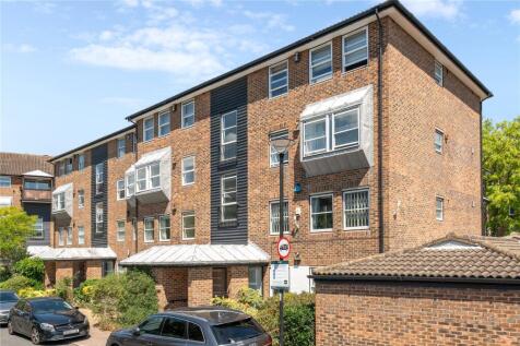 Thorney Crescent, London, SW11