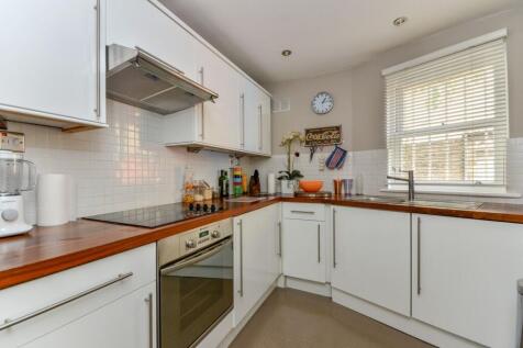 Kempsford Gardens, Earls Court, London, SW5
