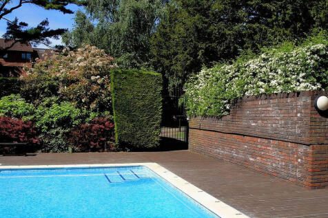 Mallard Place, Strawberry Hill