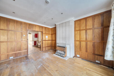 Chatsworth Crescent, Hounslow, TW3
