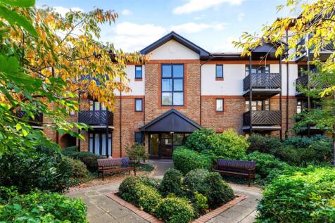 Lichfield Gardens, Richmond, TW9
