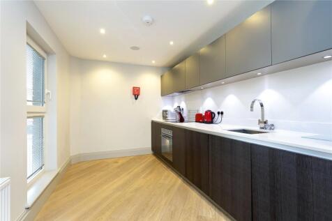 The Quadrant, Richmond, TW9