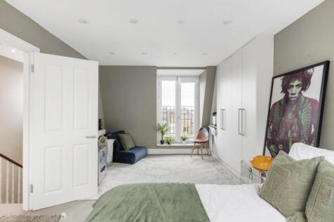 Crondace Road, London, SW6