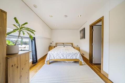 Peterborough Road, Hurlingham, London, SW6