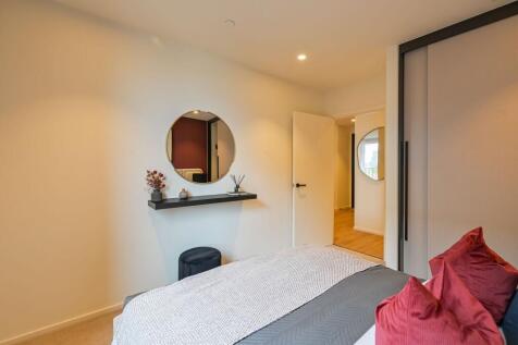 Heron Wharf, Poplar, E14
