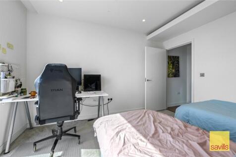 Hampton Tower, 75 Marsh Wall, Canary Wharf, London, E14