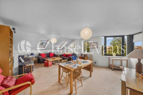 Cumberland Mills Square, Isle Of Dogs, London, E14