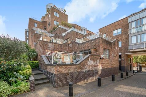 Cumberland Mills Square, 
Cubitt Town, E14