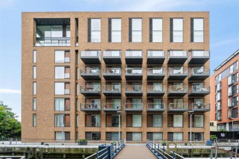 Hirst Court, Grosvenor Waterside, Gatliff Road, Sloane Square