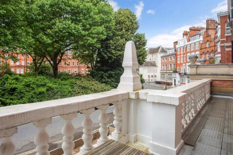 Lennox Gardens, London, SW1X