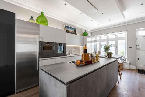 Radnor Mews, London, W2