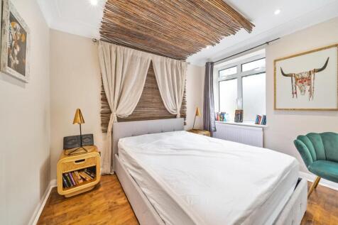 Queensborough Mews, Bayswater, London, W2