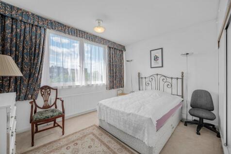 Raynham, 
Norfolk Crescent, W2