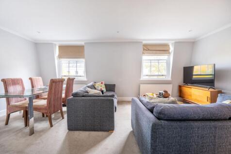 Queen's Gardens, Bayswater, London, W2