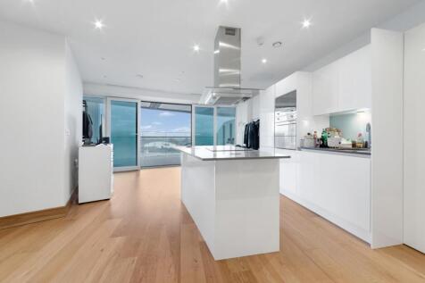 Arena Tower, 25 Crossharbour Plaza, London, E14