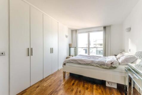 New Providence Wharf, Canary Wharf, London, E14