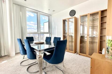Western Gateway, London, E16