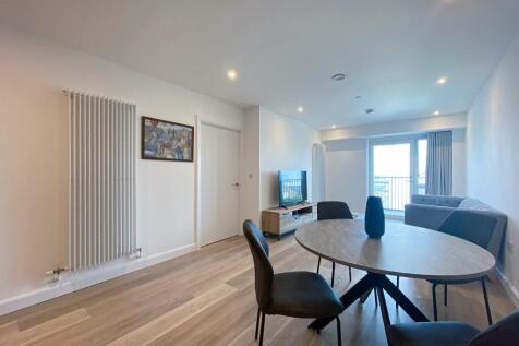 Western Gateway, London, E16