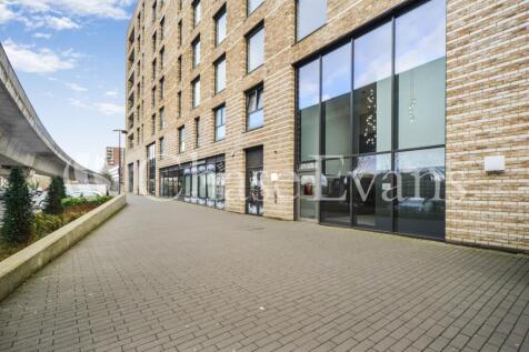 Kingfisher Heights, Waterside Park, Bramwell Way, Royal Docks, London, E16