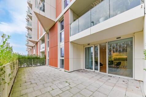 Carrick House, Royal Wharf, E16