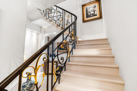 Chesterfield Street, London, London, W1J