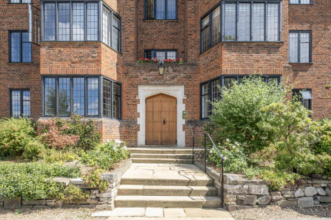 Manor Fields, London, SW15