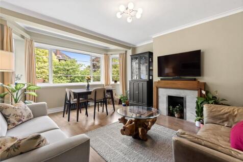 Sheen Court, Richmond, TW10