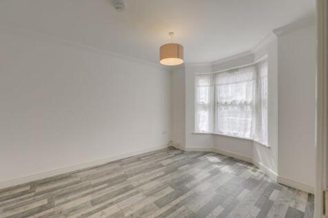Leahurst Road, Hither Green, SE13