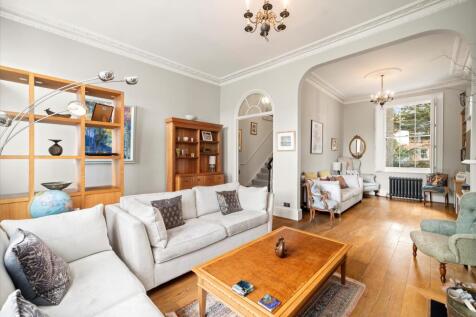 Westcroft Square, London W6