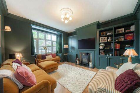 Whitton Road, Twickenham