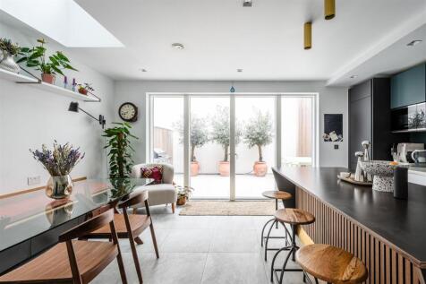 Forbes Lane, E20
