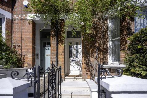 Willoughby Road, Hampstead Village, NW3