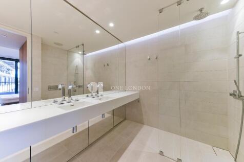 Rathbone Place, Fitzrovia, London, W1T