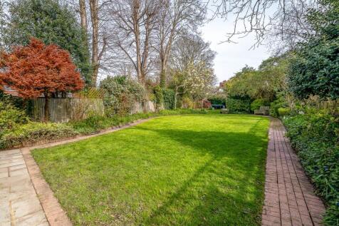 Dulwich Village, SE21