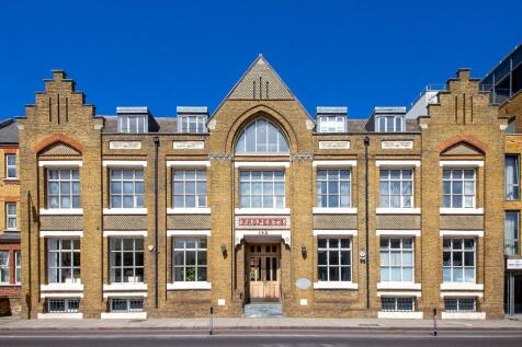 Mandeville Courtyard, 
142 Battersea Park Rd, SW11