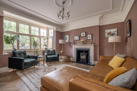 Richmond Park Road, London, SW14