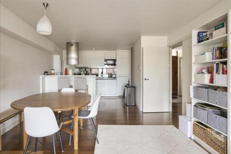 Frobisher Crescent, Barbican, London, EC2Y
