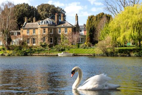 Lower Teddington Road, Kingston upon Thames, London, KT1