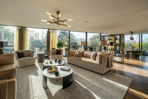 The Bishops Avenue, Hampstead, London, N2