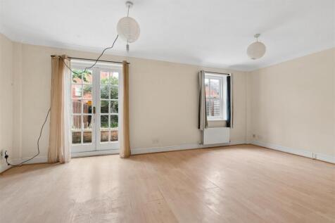 Mortlake Drive, Mitcham