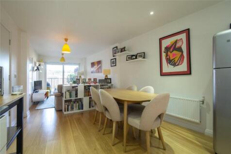 Cresset Road, London