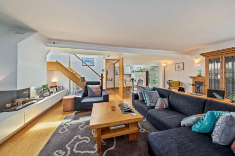 Rivermead Close,Teddington,TW11 9NL