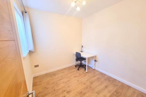 Lowfield Road, London, W3