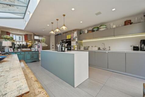 Wolverton Gardens, London W6