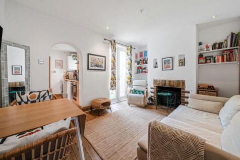 Mereway Road, Twickenham