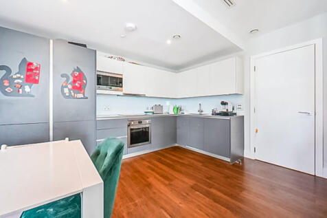 Maine Tower, E14, Docklands, LONDON, E14