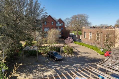 Drayton Green, Ealing, W13